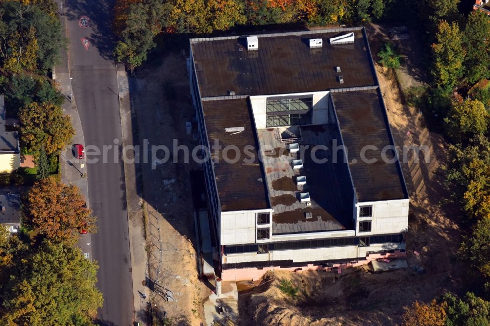 Aerial image Berlin - Construction site for the new building der Koenig Fahd Akademie nach Entwuerfen der Architekten der AUKETT + HEESE GmbH durch das Bauunternehmen Ed. Zueblin AG in Berlin