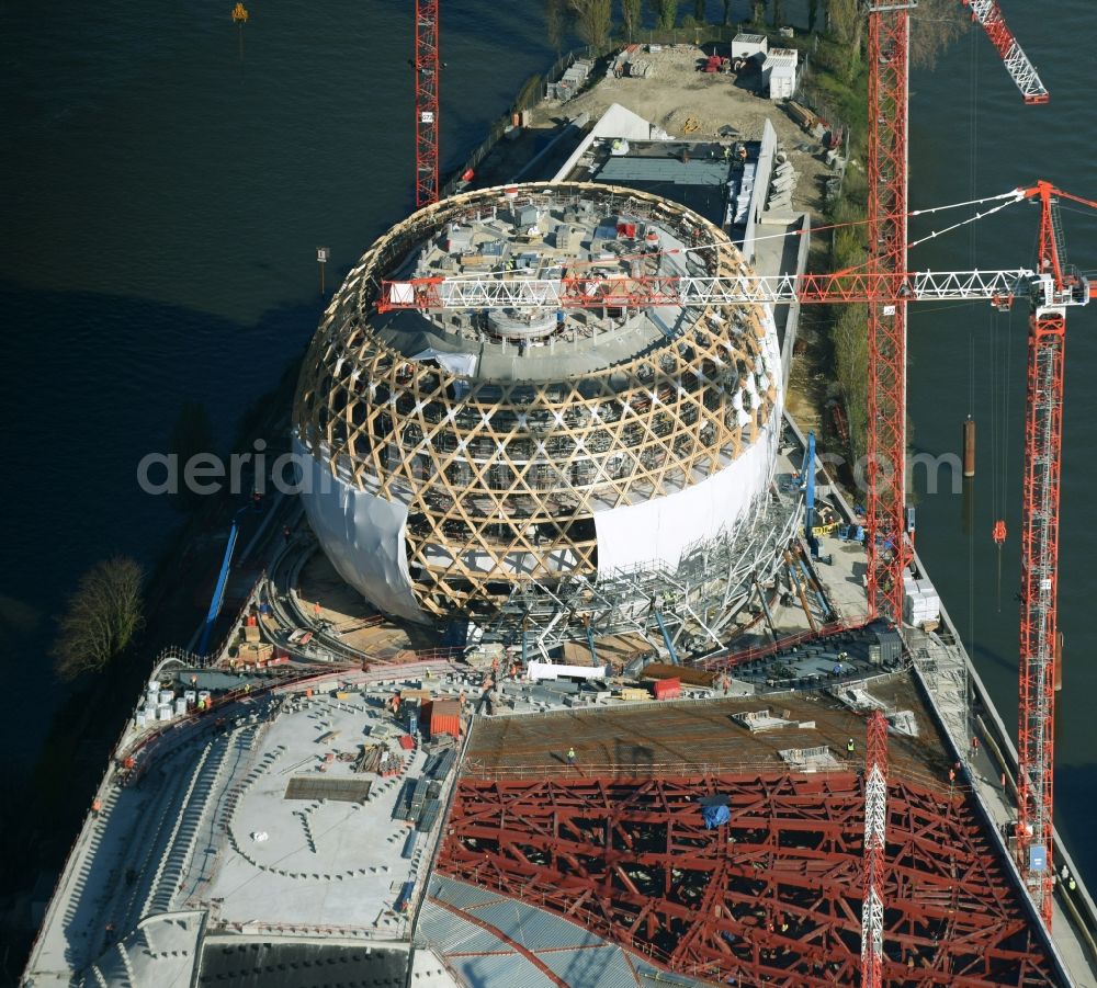 Aerial photograph Sèvres Sevres - Construction site for the new building des Konzerthauses Le dome de la Cite Musicale in Sevres Sevres in Ile-de-France, France. The design of the architectural firm Shigeru Ban is implemented by the contractors LeMoniteur.fr