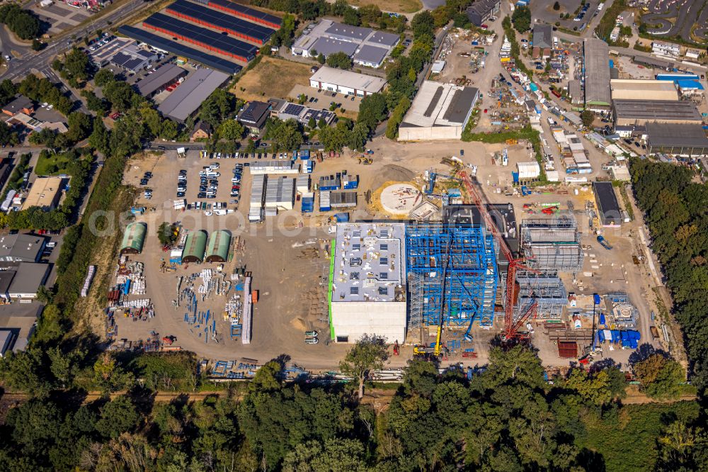 Dinslaken from above - Construction site of power plants and exhaust towers of thermal power station DHE - Dinslakener Holz-Energiezentrum in Dinslaken at Ruhrgebiet in the state North Rhine-Westphalia, Germany