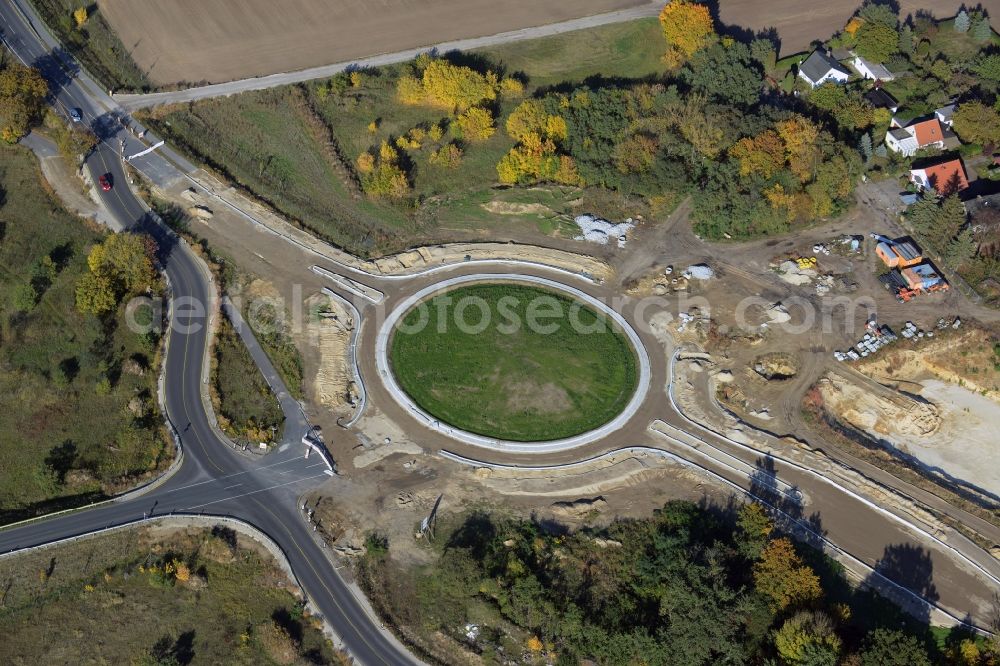 Aerial image Waltersdorf - Construction site for the new building of a roundabout on K6162 Bohnsdorfer Weg in Waltersdorf in the state of Brandenburg