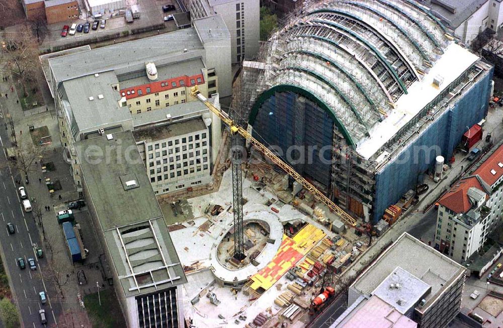 Aerial photograph Berlin - Construction of the Ludwig Erhard Haus (LEH) in Berlin Charlottenburg. The LEH was built by the architects Nicholas Grimshaw & Partner. In the building are the IHK Berlin, the Berlin Stock Exchange and other important institutions of the regional economy