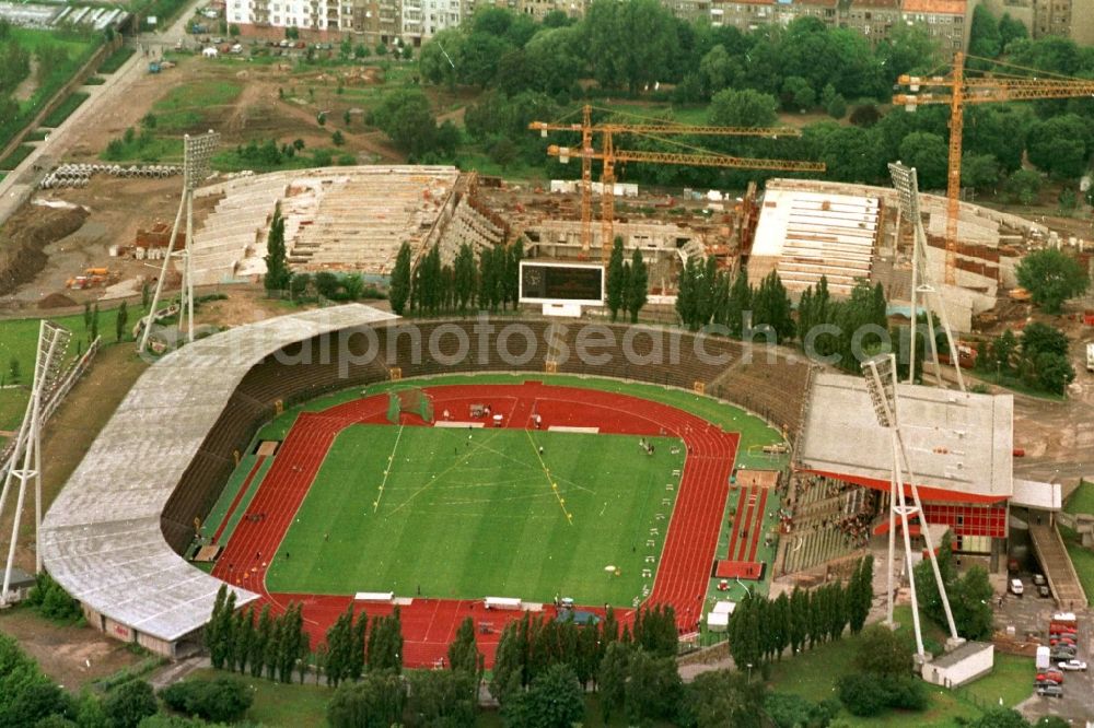 Aerial photograph Berlin - Construction site for the new building of Max-Schmeling-Halle in Friedrich-Ludwig-Jahn-Sportpark in the district Prenzlauer Berg in Berlin, Germany