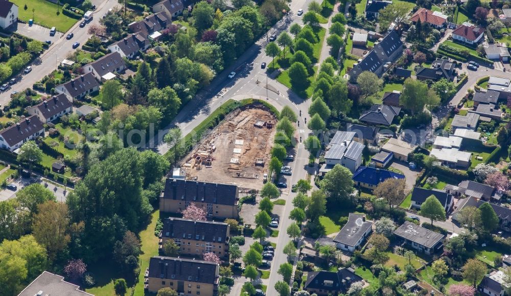 Flensburg from the bird's eye view: Construction site for a new building for an apartment building on corner Foerdestrasse - Solitueder Strasse in the district of Murwik in Flensburg in the state Schleswig-Holstein, Germany