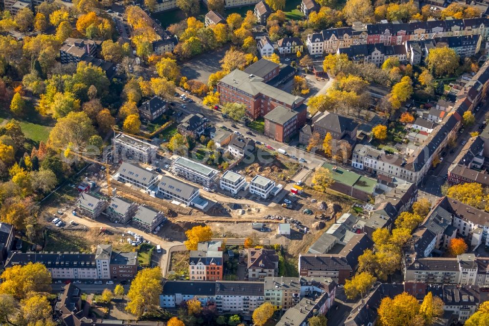 Aerial image Duisburg - Construction site to build a new multi-family residential complex of Aachener Siedlungs- and Wohnungsgesellschaft mbH between Johanniterstrasse and Musfeldstrasse in Duisburg in the state North Rhine-Westphalia, Germany