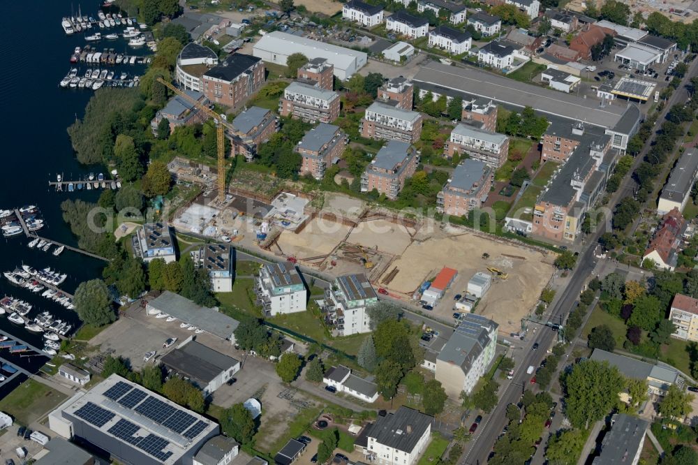 Aerial photograph Berlin - Construction site to build a new multi-family residential complex Achterdeck on Wendenschlossstrasse in the district Koepenick in Berlin, Germany