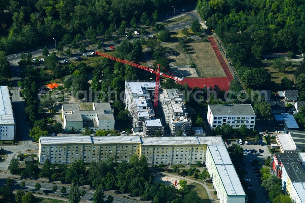 Teltow from the bird's eye view: Construction site to build a new multi-family residential complex on Albert-Wiebach-Strasse in Teltow in the state Brandenburg, Germany