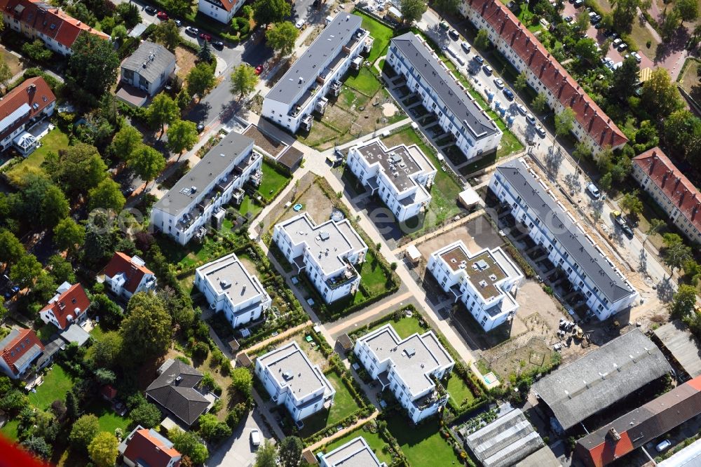 Berlin from above - Construction site to build a new multi-family residential complex ALTE GAeRTNEREI of PROJECT Immobilien Wohnen AG on Sundgauer Strasse corner Schlettstadter Strasse in Berlin, Germany