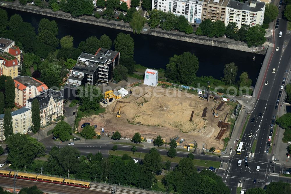 Berlin from above - Construction site to build a new multi-family residential complex Altonaer Strasse - Bachstrasse in Berlin