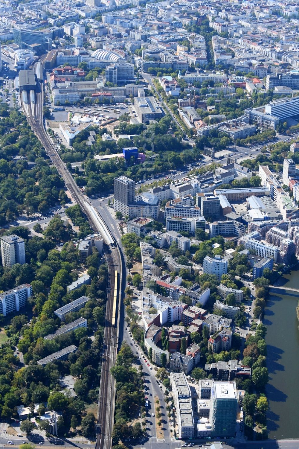 Berlin from the bird's eye view: Construction site to build a new multi-family residential complex Altonaer Strasse - Bachstrasse in Berlin