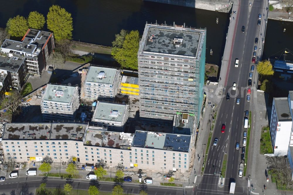 Berlin from the bird's eye view: Construction site to build a new multi-family residential complex Altonaer Strasse - Bachstrasse in Berlin