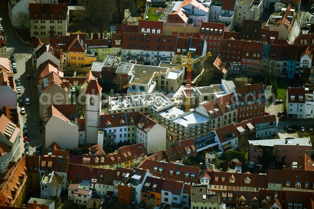 Erfurt from the bird's eye view: Construction site to build a new multi-family residential complex Altstadtquartier am Georgsturm on Georgsgasse - Weisse Gasse in the district Altstadt in Erfurt in the state Thuringia, Germany