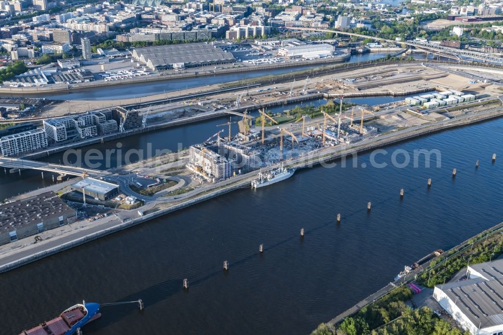 Aerial photograph Hamburg - Construction site to build a new multi-family residential complex Baakenhafen on Baakenallee in Hamburg, Germany