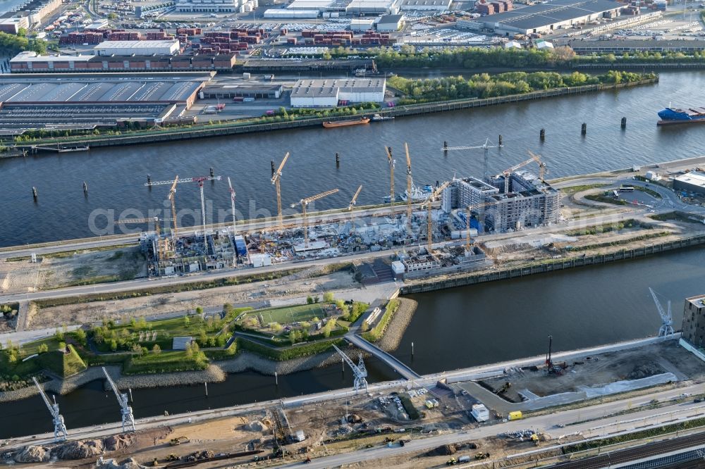 Aerial image Hamburg - Construction site to build a new multi-family residential complex Baakenhafen on Baakenallee in Hamburg, Germany