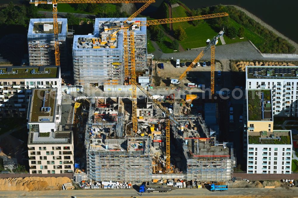 Aerial image Hamburg - Construction site to build a new multi-family residential complex on Baakenhafen Baufeld 99 along the Baakenallee in the district HafenCity in Hamburg, Germany