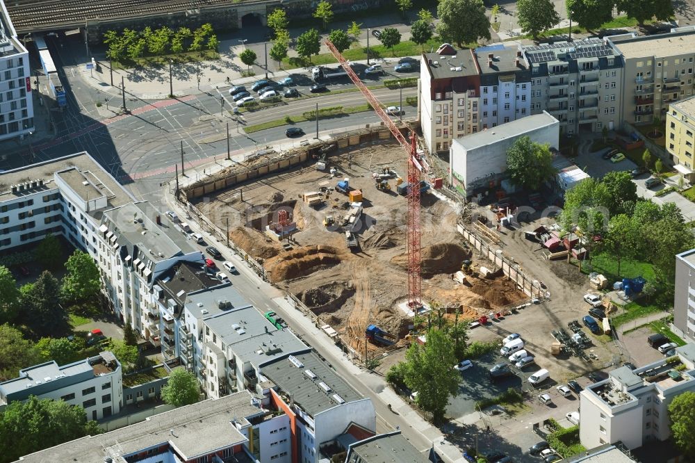 Aerial photograph Dresden - Construction site to build a new multi-family residential complex of BAUWI Bau and Beton GmbH on Weisseritzstrasse - Friedrichstrasse in Dresden in the state Saxony, Germany