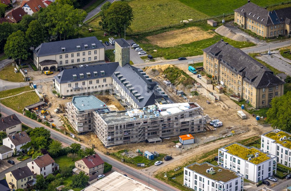 Aerial photograph Soest - Construction site to build a new multi-family residential complex Belgisches Viertel Soest on Meiningser Weg in Soest in the state North Rhine-Westphalia, Germany