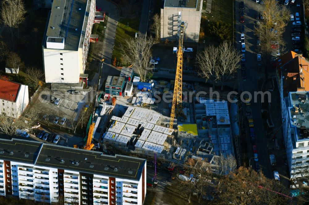 Aerial image Berlin - Construction site to build a new multi-family residential complex of Belle Epoque Gesellschaft fuer behutsame Stadterneuerung mbH on Alfred-Kowalke-Strasse - Charlottenstrasse in Berlin, Germany