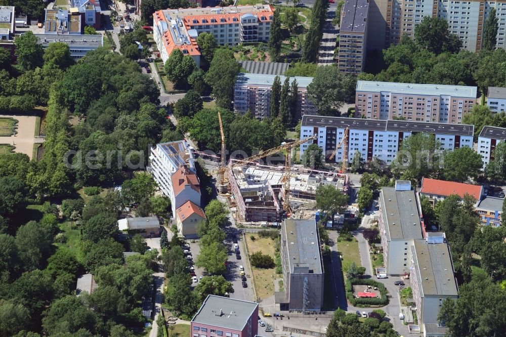 Berlin from above - Construction site to build a new multi-family residential complex of Belle Epoque Gesellschaft fuer behutsame Stadterneuerung mbH on Alfred-Kowalke-Strasse - Charlottenstrasse in Berlin, Germany