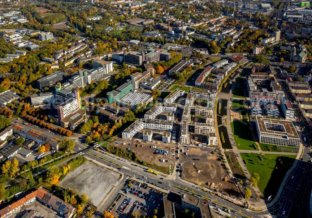 Essen from above - Construction site to build a new multi-family residential complex am Berliner Platz in der Gruenen Mitte in Essen in the state North Rhine-Westphalia