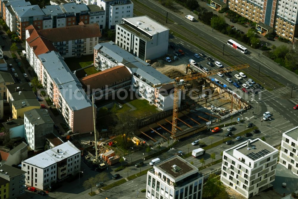 Rostock from above - Construction site to build a new multi-family residential complex of Bouwfonds IM Deutschland GmbH Am Voegenteich - August-Bebel-Strasse in Rostock in the state Mecklenburg - Western Pomerania, Germany