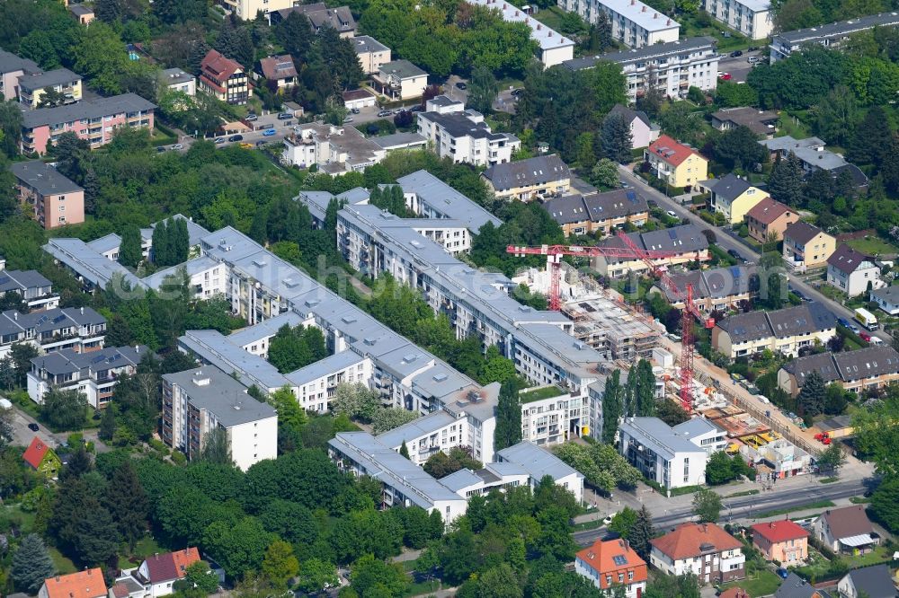 Berlin from the bird's eye view: Construction site to build a new multi-family residential complex Britzer Strasse in the district Mariendorf in Berlin, Germany