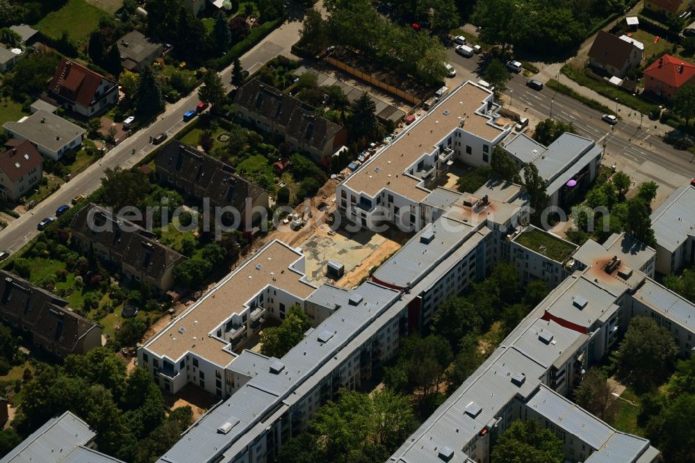 Berlin from the bird's eye view: Construction site to build a new multi-family residential complex Britzer Strasse in the district Mariendorf in Berlin, Germany