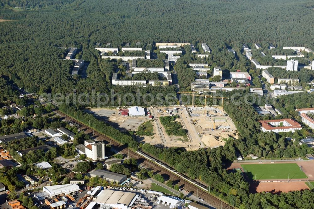 Potsdam from above - Construction site to build a new multi-family residential complex at Heinrich-Mann-Avenue in the district Waldstadt I in Potsdam in the state Brandenburg. Involved company is Heinrich-Mann-Allee 95 Grundstuecksgesellschaft mbH