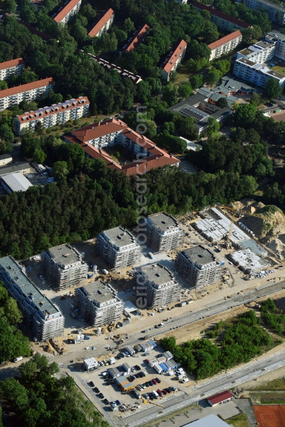 Aerial image Potsdam - Construction site to build a new multi-family residential complex at Heinrich-Mann-Avenue in the district Waldstadt I in Potsdam in the state Brandenburg. Involved company is Heinrich-Mann-Allee 95 Grundstuecksgesellschaft mbH