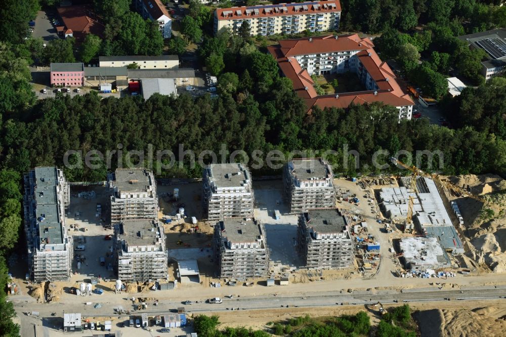 Aerial photograph Potsdam - Construction site to build a new multi-family residential complex at Heinrich-Mann-Avenue in the district Waldstadt I in Potsdam in the state Brandenburg. Involved company is Heinrich-Mann-Allee 95 Grundstuecksgesellschaft mbH