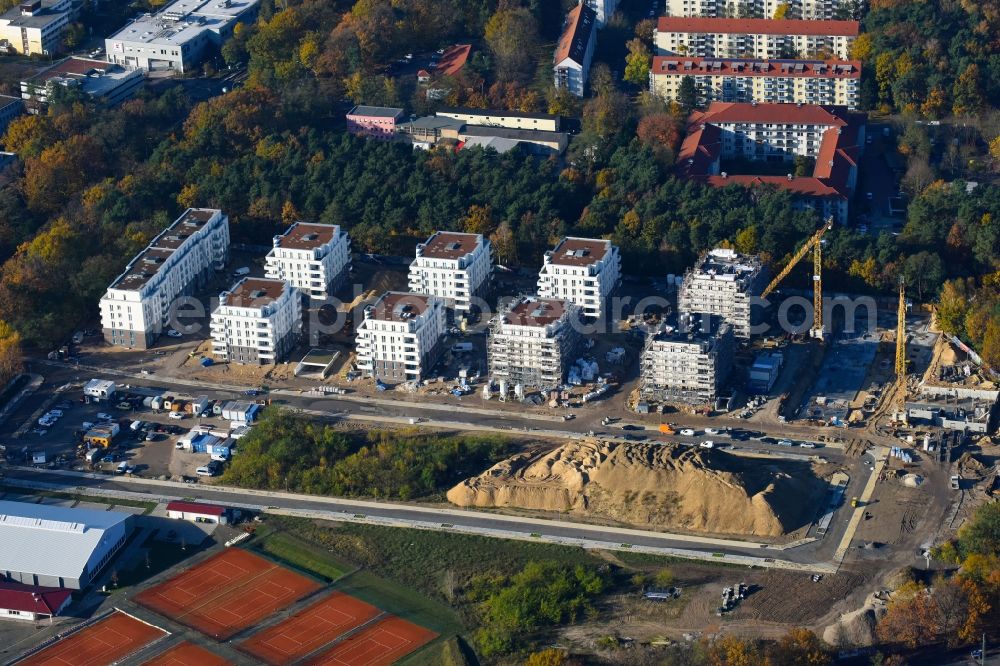 Aerial photograph Potsdam - Construction site to build a new multi-family residential complex at Heinrich-Mann-Avenue in the district Waldstadt I in Potsdam in the state Brandenburg. Involved company is Heinrich-Mann-Allee 95 Grundstuecksgesellschaft mbH