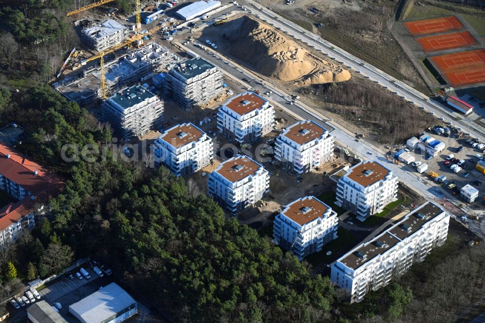 Aerial photograph Potsdam - Construction site to build a new multi-family residential complex at Heinrich-Mann-Avenue in the district Waldstadt I in Potsdam in the state Brandenburg. Involved company is Heinrich-Mann-Allee 95 Grundstuecksgesellschaft mbH