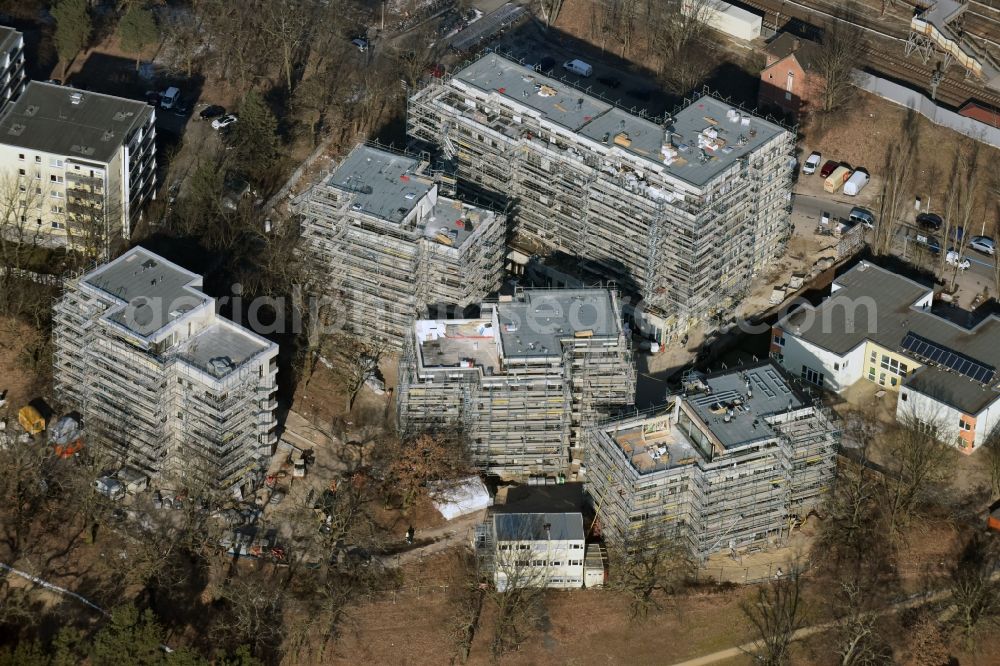 Aerial image Berlin - Construction site to build a new multi-family residential complex Am Carlsgarten of Helma Wohnungsbau GmbH designed by architects Blumers by Zechbau GmbH in Berlin