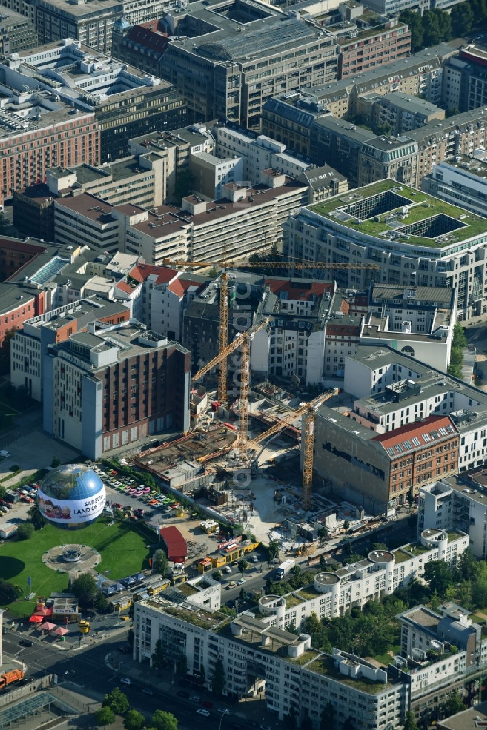 Aerial image Berlin - Construction site to build a new multi-family residential complex Charlie Livin of Trockland Management GmbH along the Zimmerstrasse and Mauerstrasse in the district Mitte in Berlin, Germany