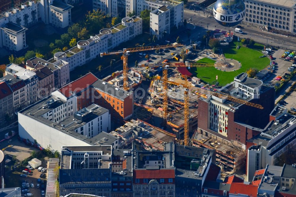 Berlin from the bird's eye view: Construction site to build a new multi-family residential complex Charlie Livin of Trockland Management GmbH along the Zimmerstrasse and Mauerstrasse in the district Mitte in Berlin, Germany