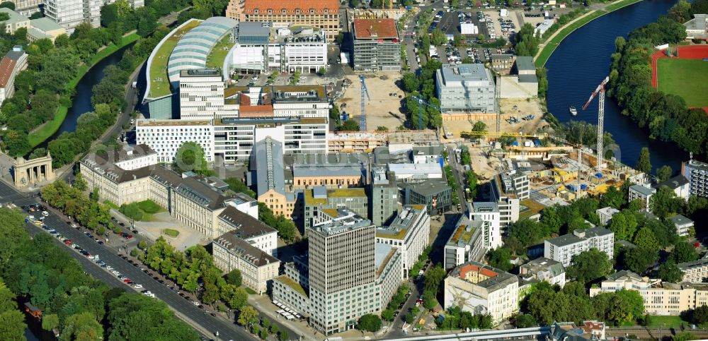 Berlin from the bird's eye view: Construction site to build a new multi-family residential complex No.1 Charlottenburg on Wegelystrasse zum Spree- Ufer in the district Charlottenburg-Wilmersdorf in Berlin, Germany