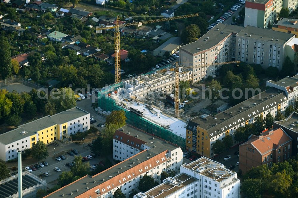 Aerial image Berlin - Construction site to build a new multi-family residential complex of degewo AG on Mahlower Strasse in the district Koepenick in Berlin, Germany