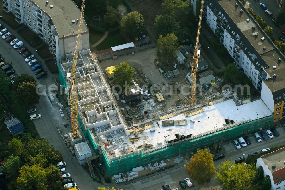 Aerial image Berlin - Construction site to build a new multi-family residential complex of degewo AG on Mahlower Strasse in the district Koepenick in Berlin, Germany