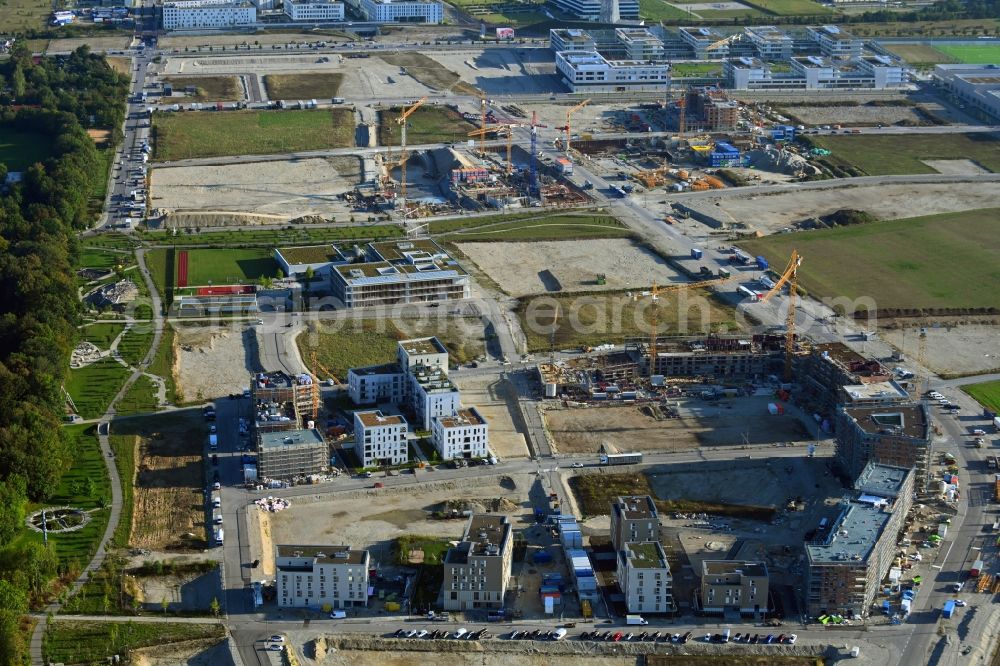 Aerial photograph München - Construction site to build a new multi-family residential complex of DEMOS Wohnbau GmbH on Wiesentfelser Strasse in the district Aubing-Lochhausen-Langwied in Munich in the state Bavaria, Germany