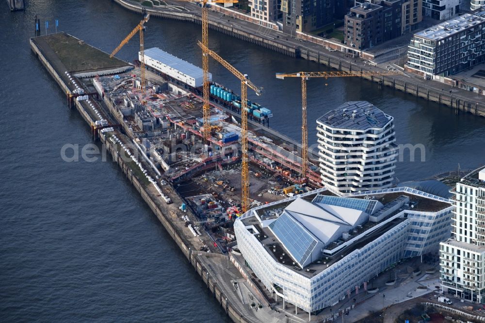 Aerial photograph Hamburg - Construction site to build a new multi-family residential complex of DC DEVELOPMENTS GMBH & CO. KG on Strandkai in the district HafenCity in Hamburg, Germany