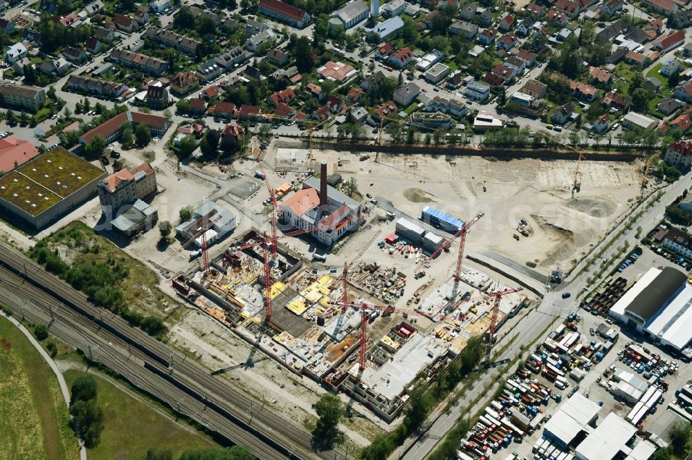 München from the bird's eye view: Construction site to build a new multi-family residential complex DIAMALTPARK of ISARIA Wohnbau AG Am Muenchfeld in Munich in the state Bavaria, Germany