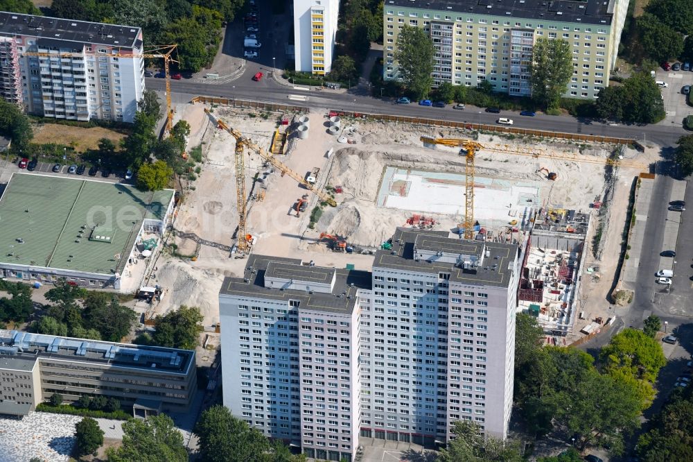 Aerial image Berlin - Construction site to build a new multi-family residential complex Dolgensee-Center on Dolgenseestrasse in the district Lichtenberg in Berlin, Germany