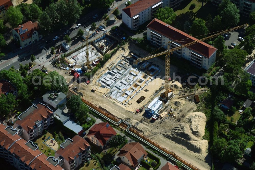 Aerial photograph Berlin - Construction site to build a new multi-family residential complex along the Einbecker Strasse in Berlin, Germany