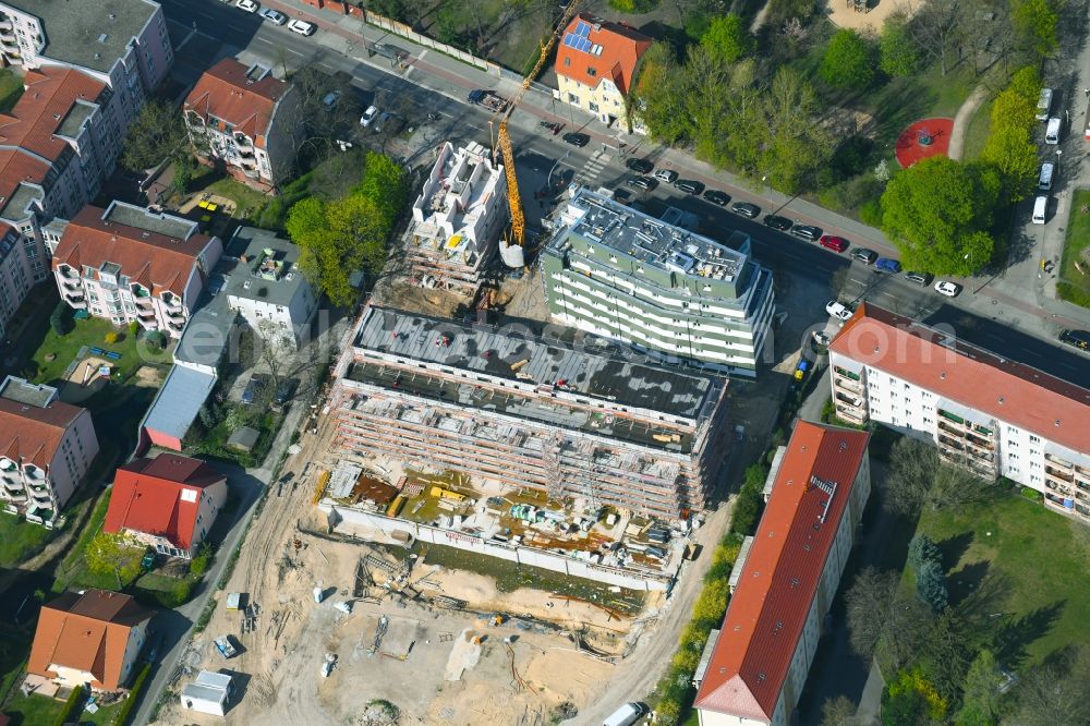 Berlin from the bird's eye view: Construction site to build a new multi-family residential complex along the Einbecker Strasse in Berlin, Germany