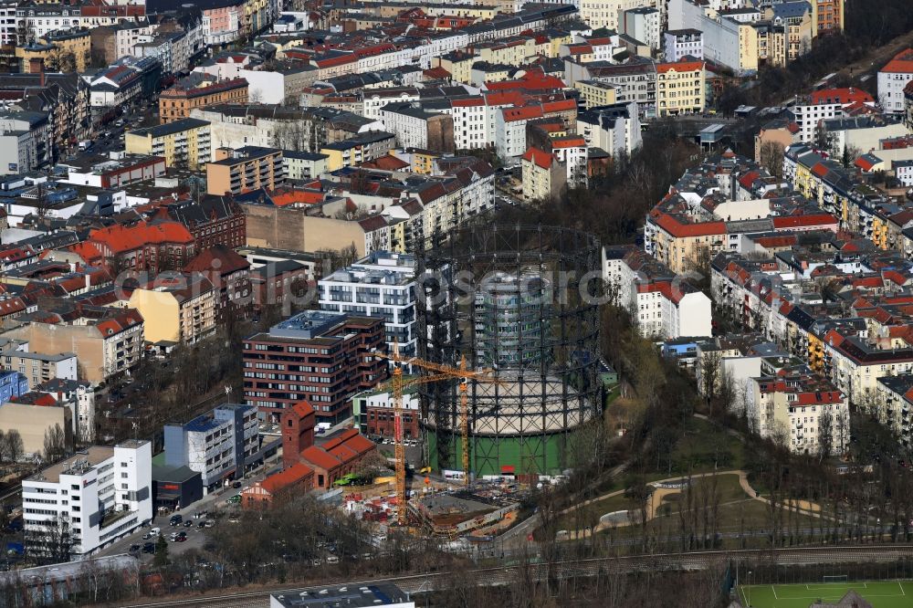 Berlin from above - Construction site to build a new multi-family residential complex of EUREF AG on EUREF-Campus in the district Bezirk Tempelhof-Schoeneberg in Berlin