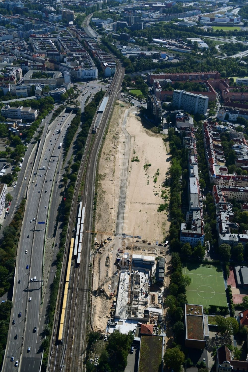 Aerial photograph Berlin - Construction site to build a new multi-family residential complex Friedenauer Hoehe in the district Wilmersdorf in Berlin, Germany