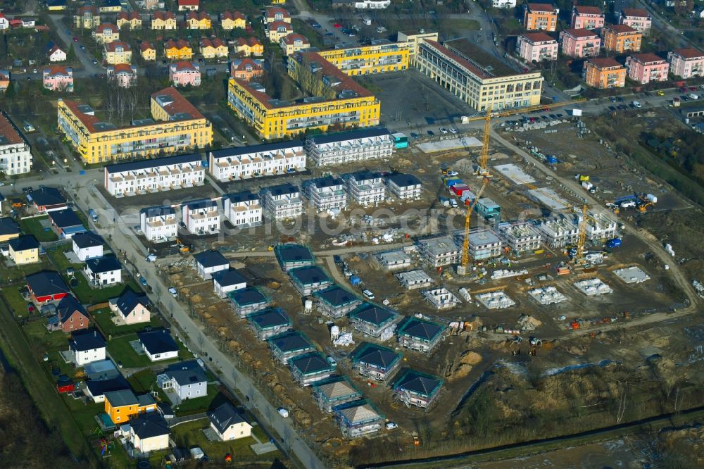 Bernau from above - Construction site to build a new multi-family residential complex Friedenstaler Gaerten on Spreeallee - Havelstrasse in the district Friedenstal in Bernau in the state Brandenburg, Germany