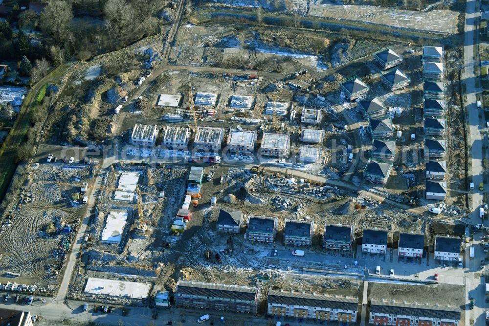 Aerial photograph Bernau - Construction site to build a new multi-family residential complex Friedenstaler Gaerten on Spreeallee - Havelstrasse in the district Friedenstal in Bernau in the state Brandenburg, Germany