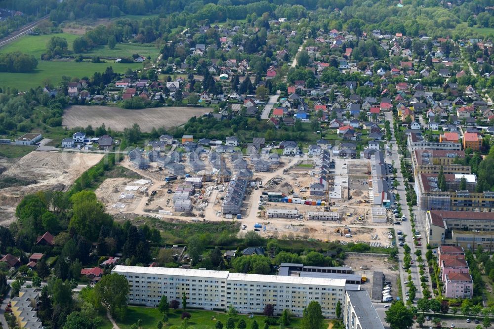 Aerial photograph Bernau - Construction site to build a new multi-family residential complex Friedenstaler Gaerten on Spreeallee - Havelstrasse in the district Friedenstal in Bernau in the state Brandenburg, Germany