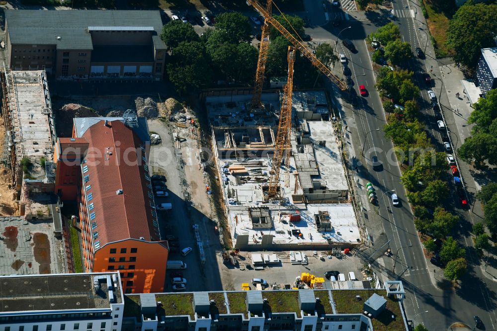 Berlin from above - Construction site to build a new multi-family residential complex Friedrichshain-Hoefe on Friedenstrasse, Pufendorfstrasse and Matthiasstrasse in the district Friedrichshain in Berlin, Germany