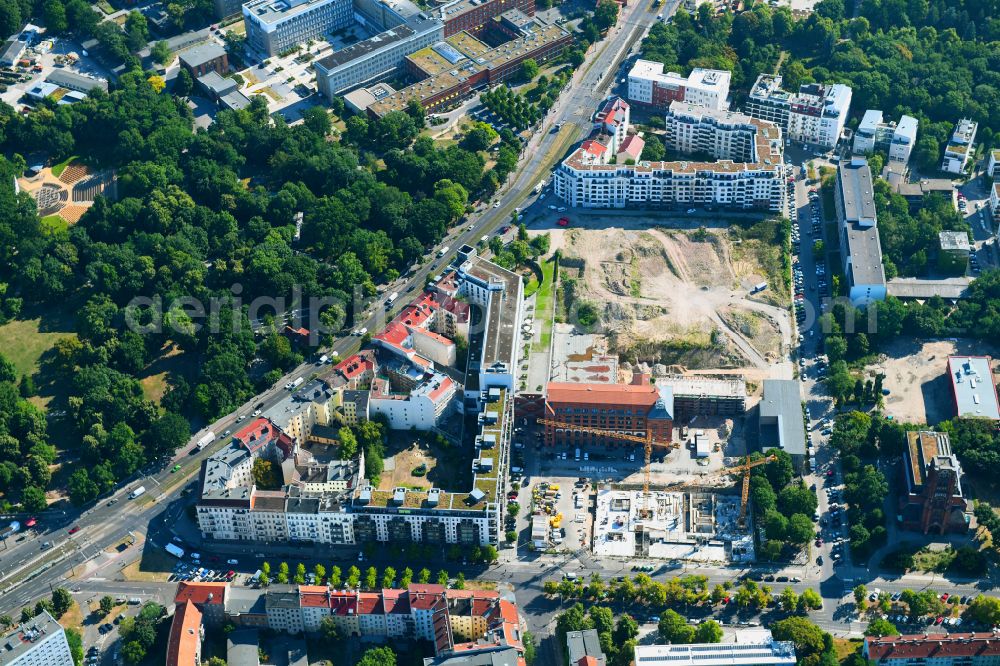 Aerial image Berlin - Construction site to build a new multi-family residential complex Friedrichshain-Hoefe on Friedenstrasse, Pufendorfstrasse and Matthiasstrasse in the district Friedrichshain in Berlin, Germany